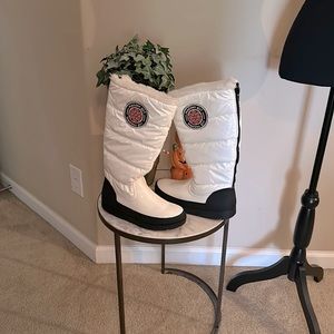 Madden Girl Iggloo Womens White Winter Boot Size 8.5 M
